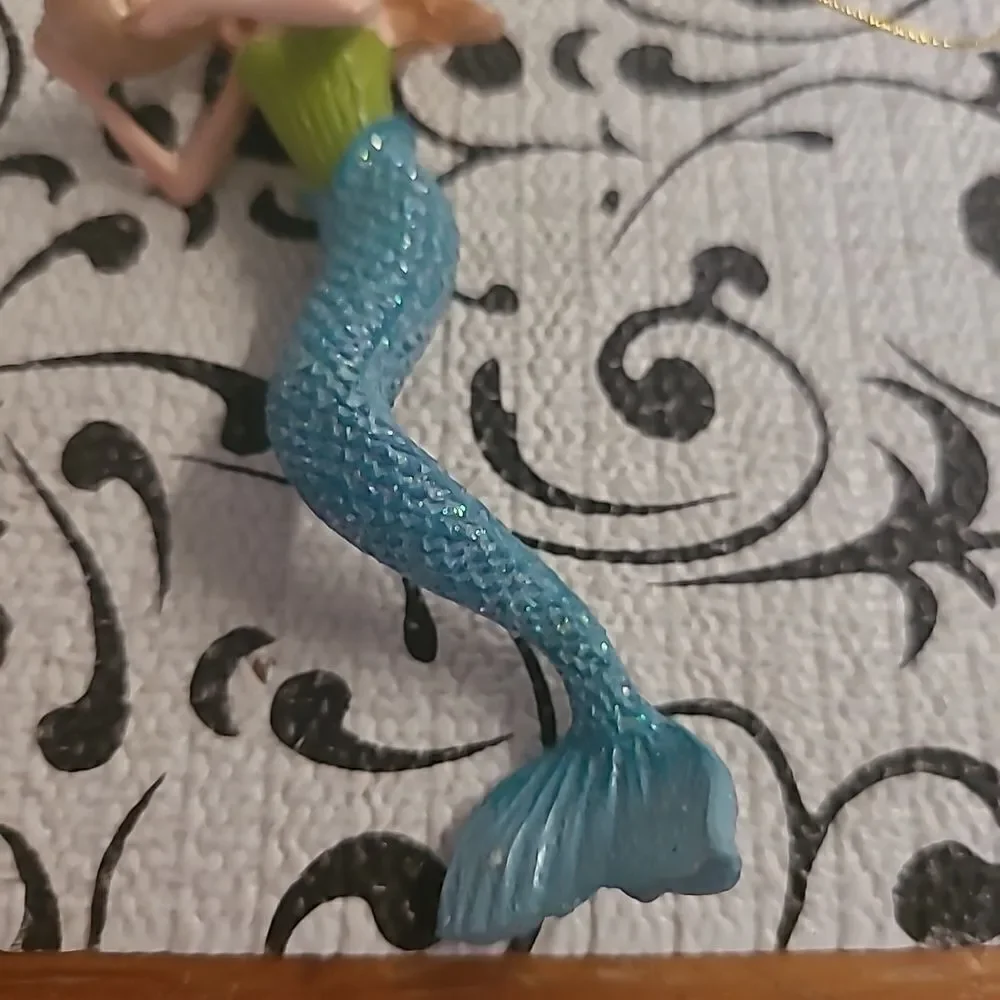 Mermaid with Seashell Ornament